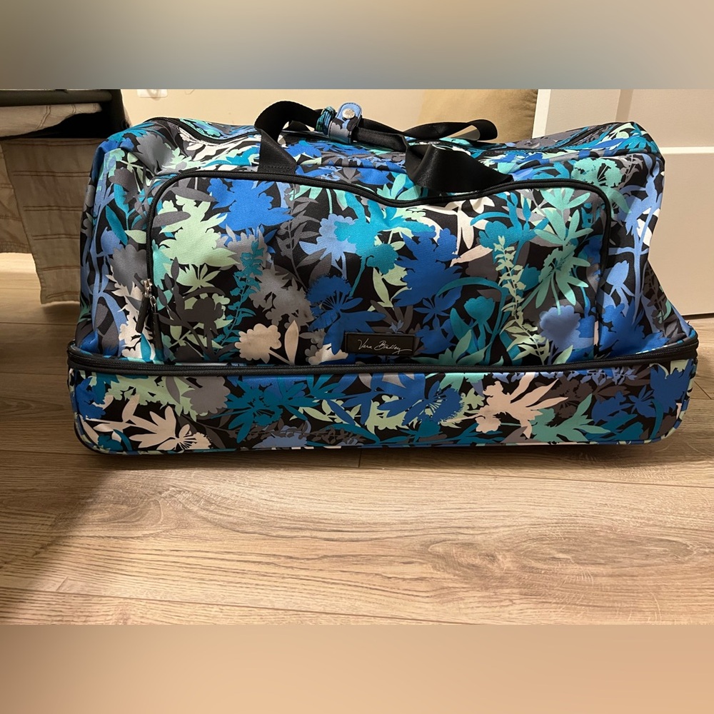 Vera Bradley Blue Floral XL Rolling Duffel